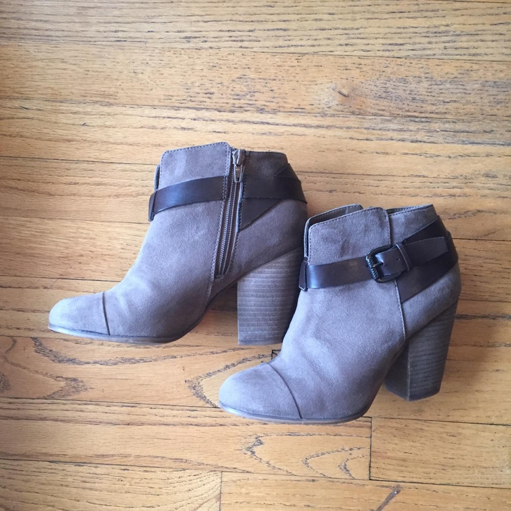 Carlos Santana Ankle Booties
